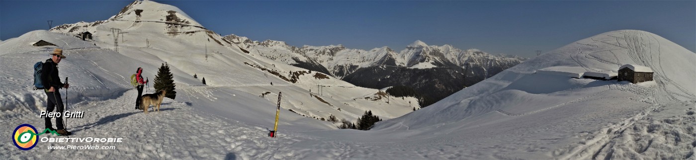 69 Scesi alla  Casera d'Alpe Aga (1759 m) con vista sulla Costa d'Ancogno.jpg